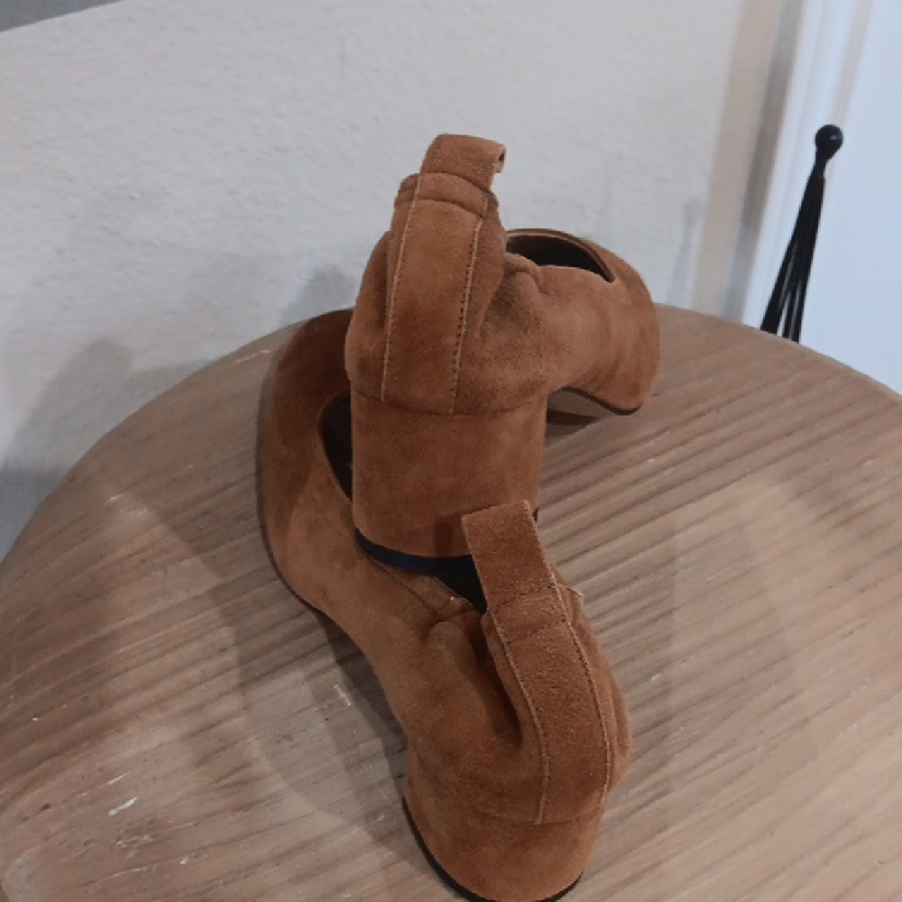 Everlane...The Italian Day Heel - Picture 6 of 7